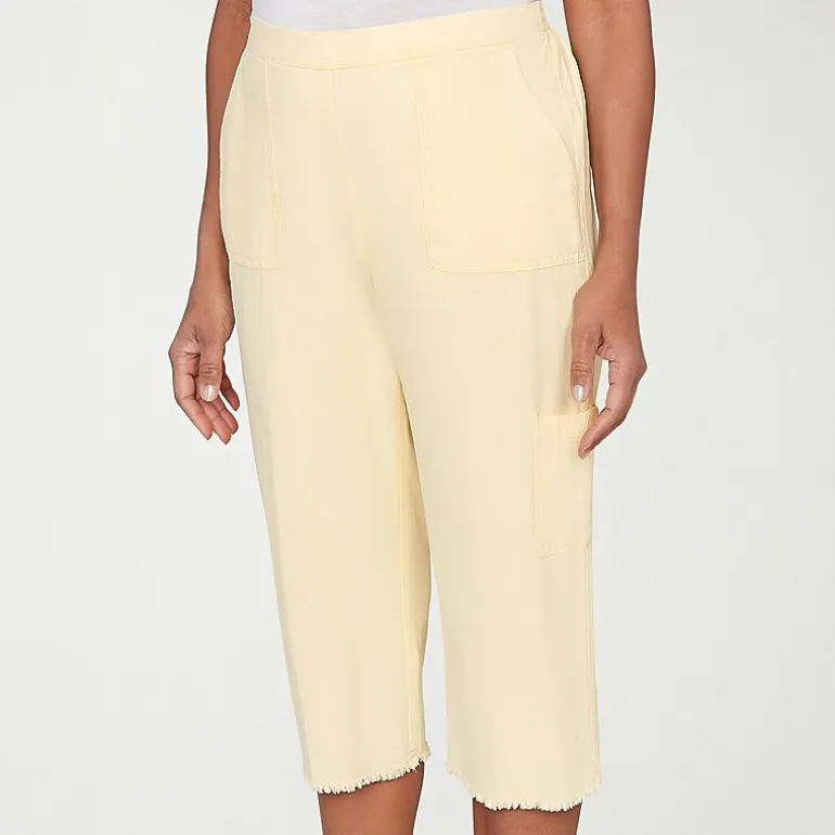 Alfred Dunner Out Of The Blue Womens Straight Capri Pant
