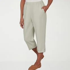 Alfred Dunner Vintage Charm Womens Straight Capri Pant