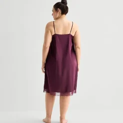Ambrielle Womens Plus Satin Sleeveless V Neck Chemise