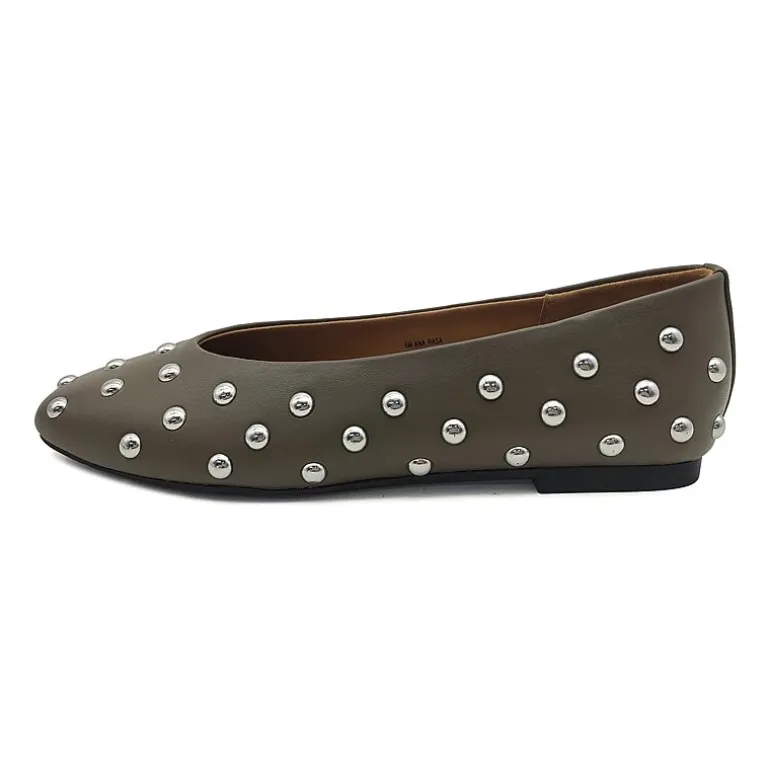 a.n.a Rasa Womens Round Closed Toe Ballet Flats