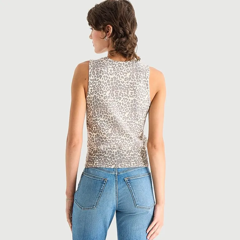 a.n.a Womens Crew Neck Sleeveless Pullover Sweater