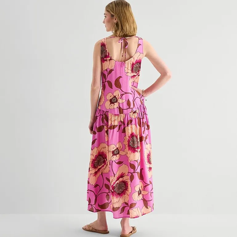 a.n.a Womens Sleeveless Round Neck Drop Waist Dress