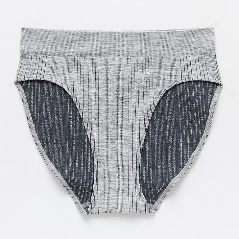 Arizona Body Seamless High Cut Bikini Panty
