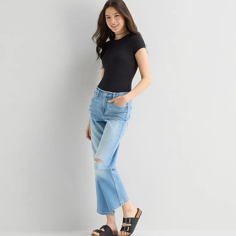 Arizona Curvy Womens Juniors Short High Rise Straight Leg Jean