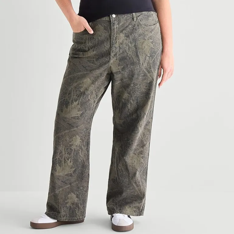 Arizona Curvy Womens Juniors Plus Low Rise Straight Leg Jean