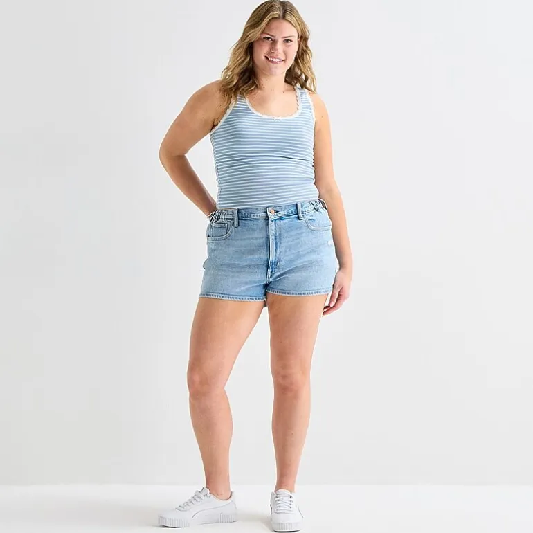Arizona Curvy Womens 2 1/2" Mid Rise Juniors Plus Denim Short