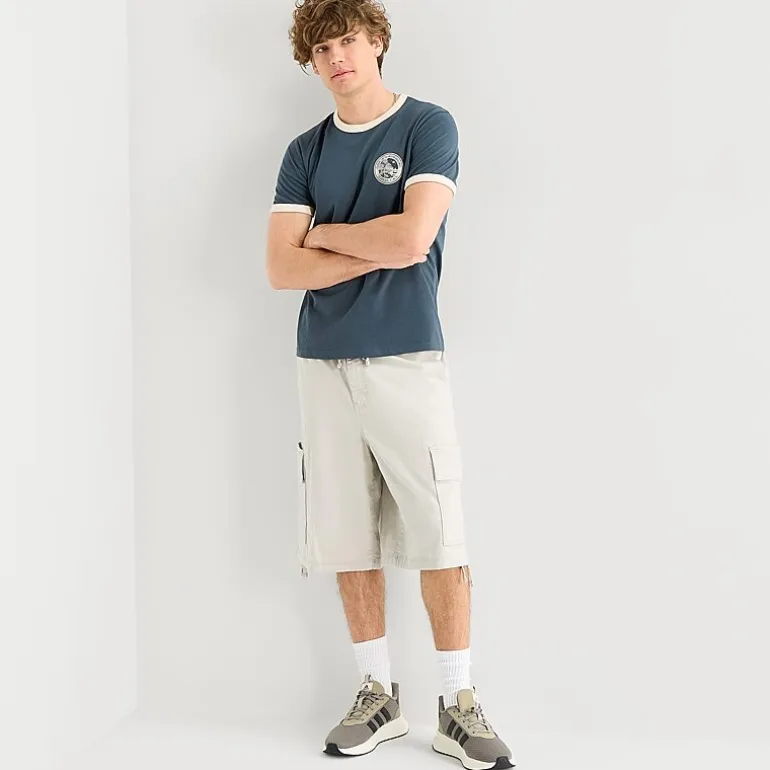 Arizona Mens Crew Neck Short Sleeve Slim Fit Graphic T-Shirt