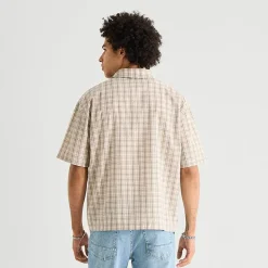Arizona Mens Short Sleeve Boxy Fit Button-Down Shirt