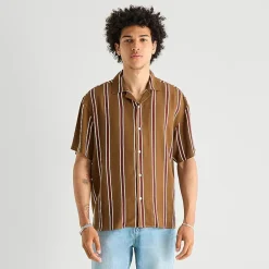 Arizona Mens Short Sleeve Boxy Fit Button-Down Shirt
