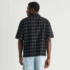 Arizona Mens Short Sleeve Boxy Fit Button-Down Shirt
