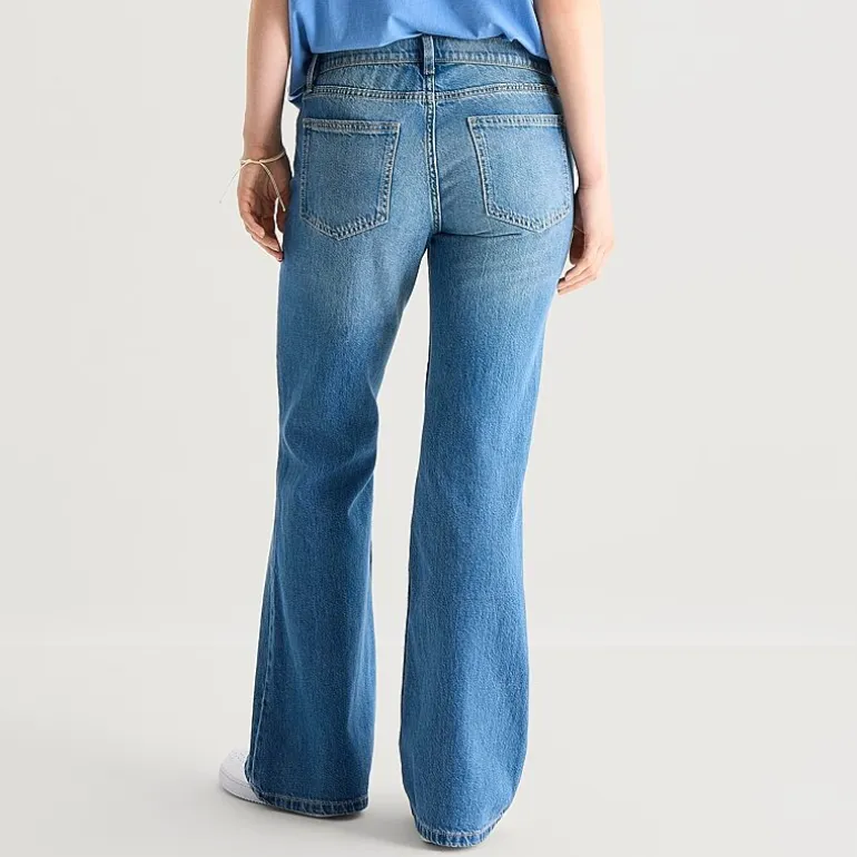 Arizona Womens Juniors Low Rise Bootcut Jean