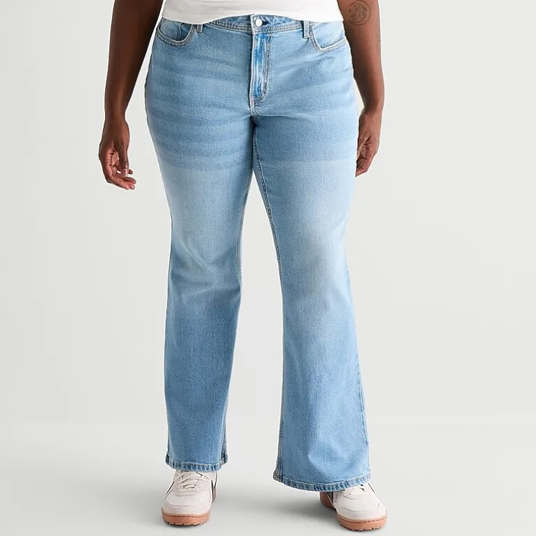 Arizona Womens Juniors Plus Low Rise Bootcut Jean