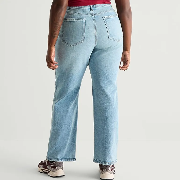Arizona Womens Juniors Plus Low Rise Straight Leg Jean