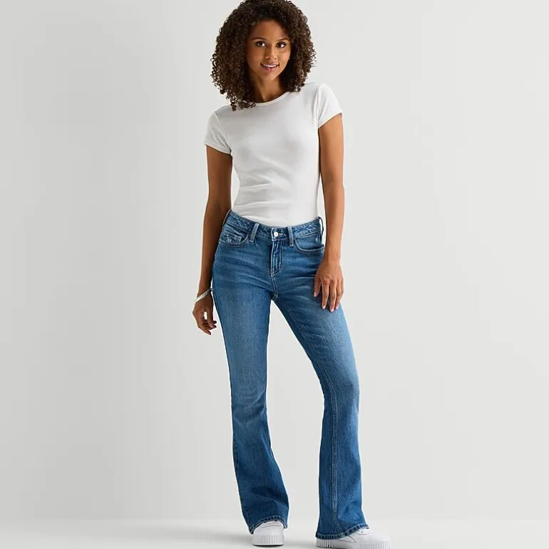 Arizona Womens Juniors Short Low Rise Bootcut Jean