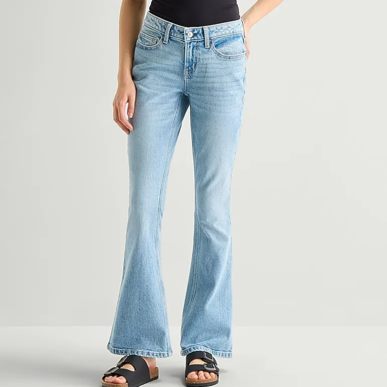 Arizona Womens Juniors Short Low Rise Bootcut Jean