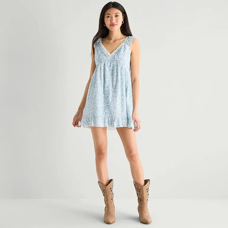 Arizona Womens Juniors Sleeveless Babydoll Dress