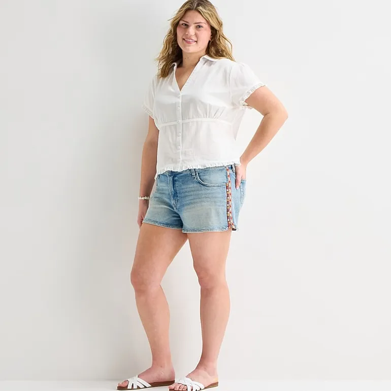 Arizona Womens 2 1/2" Low Rise Juniors Plus Denim Short