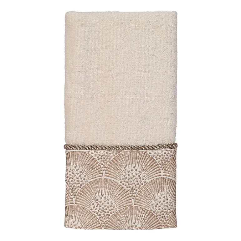 Avanti Deco Shell Ivory Embellished Bordered Bath Towel