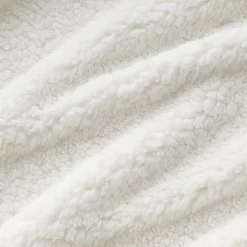 Bearpaw Midweight Wearable Blanket