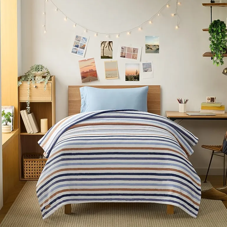 Bearpaw Super Cozy Midweight Blanket