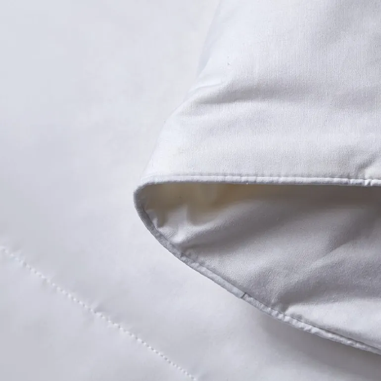 Beautyrest White Down and Feather All Season Warmth Comforter