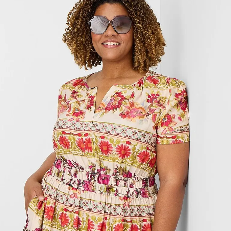 Be by CHETTA B Womens Plus Split Crew Neck Short Sleeve Fitted Floral Fit + Flare Dress