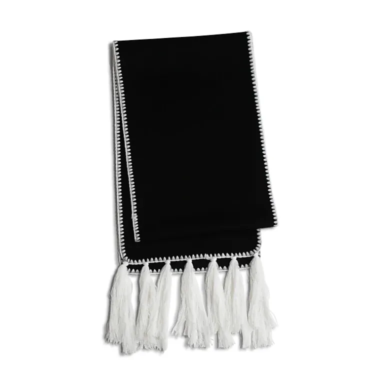 Belle & Bloom Womens Mountain Side Scarf