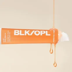 BLK/OPL Lip Oil