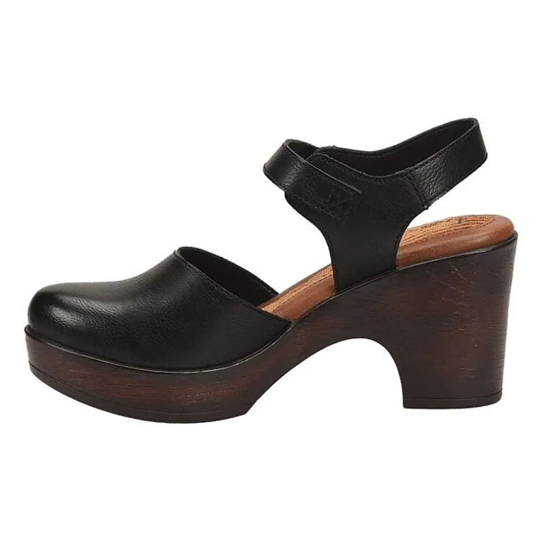 BOC by Born Natasha Womens Round Closed Toe Clogs