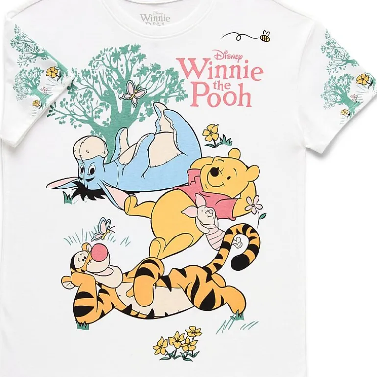Boyfriend Tee Womens Juniors Crew Neck Short Sleeve Regular Fit Winnie The Pooh Graphic T-Shirt
