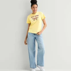 Butterfly Keep Going Boyfriend Tee Womens Juniors Crew Neck Short Sleeve Regular Fit Graphic T-Shirt