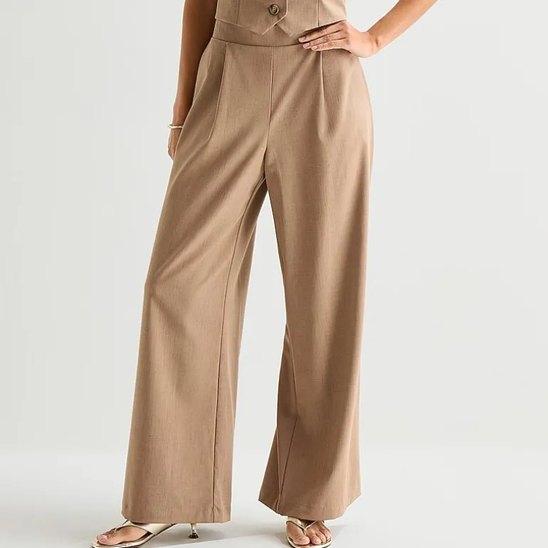 by&by Womens Juniors Wide Leg Mid Rise Flat Front Pant