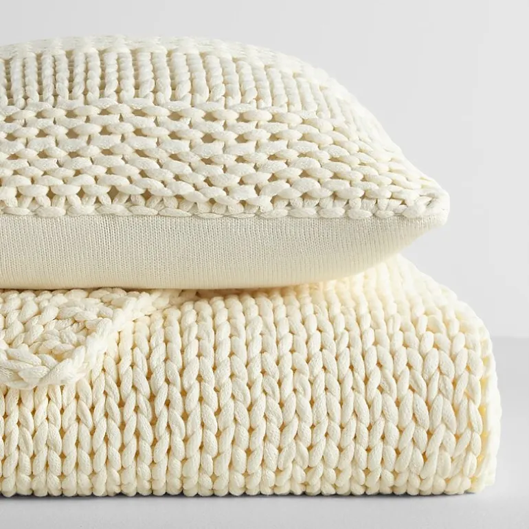 Casual Comfort Chunky Knit Blanket and Pillow Set
