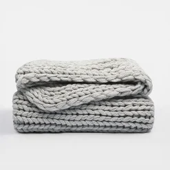 Casual Comfort Chunky Midweight Throw