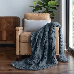 Casual Comfort Chunky Midweight Throw