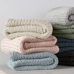 Casual Comfort Chunky Midweight Throw