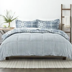 Casual Comfort Daisy Medallion Reversible Down-Alternative Comforter