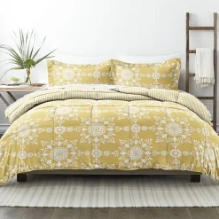 Casual Comfort Daisy Medallion Reversible Down-Alternative Comforter