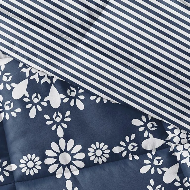 Casual Comfort Daisy Medallion Reversible Down-Alternative Comforter
