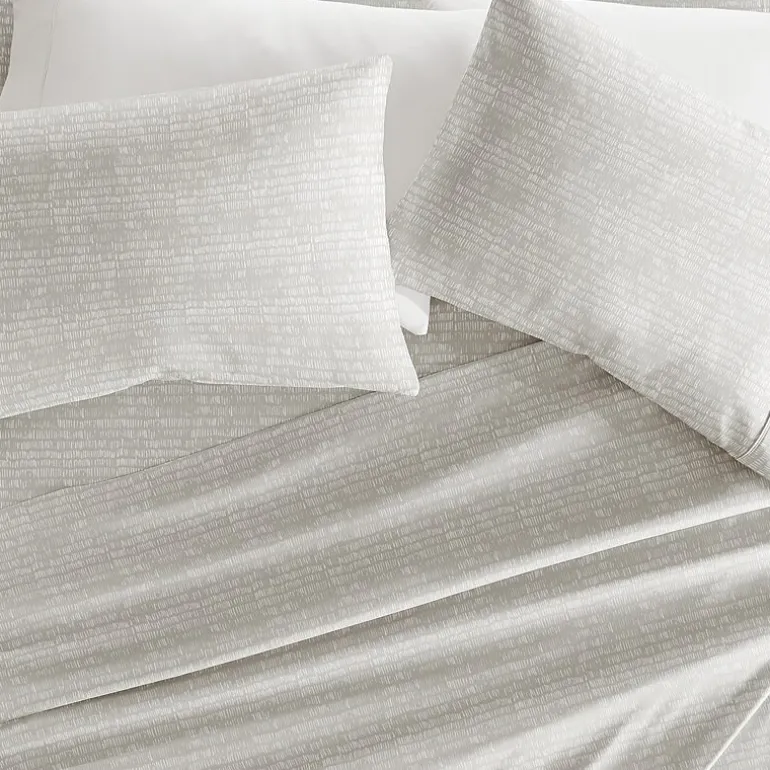 Casual Comfort Dashed Lines Patterned Sheet Set