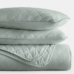 Casual Comfort Diamond Stitch Quilt Set