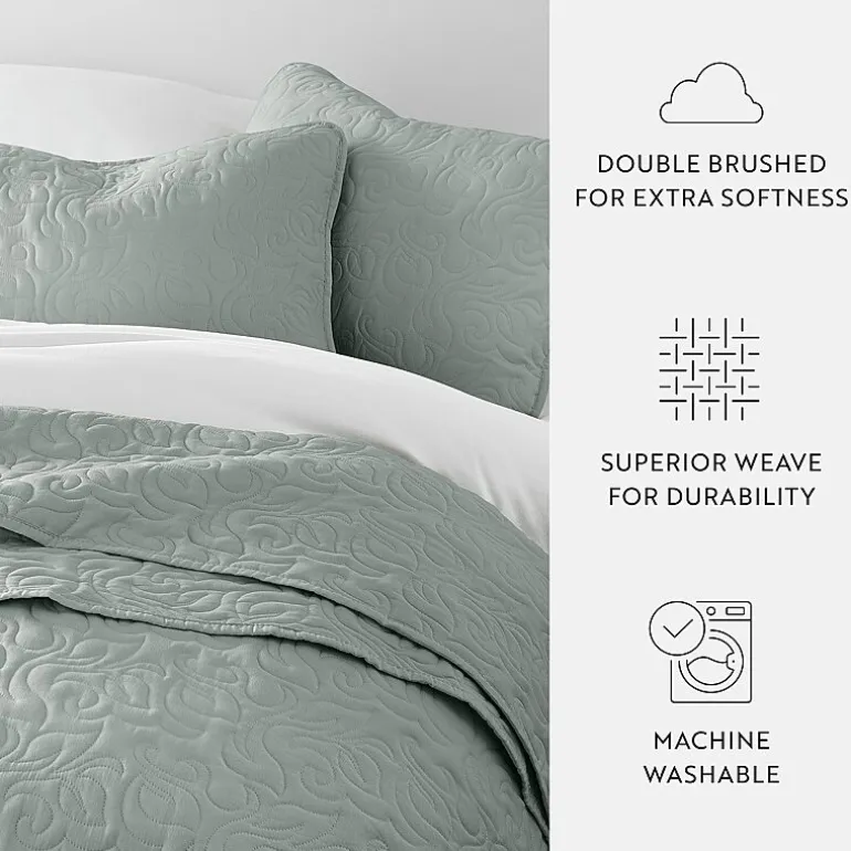 Casual Comfort Floral Stitch Quilt Set