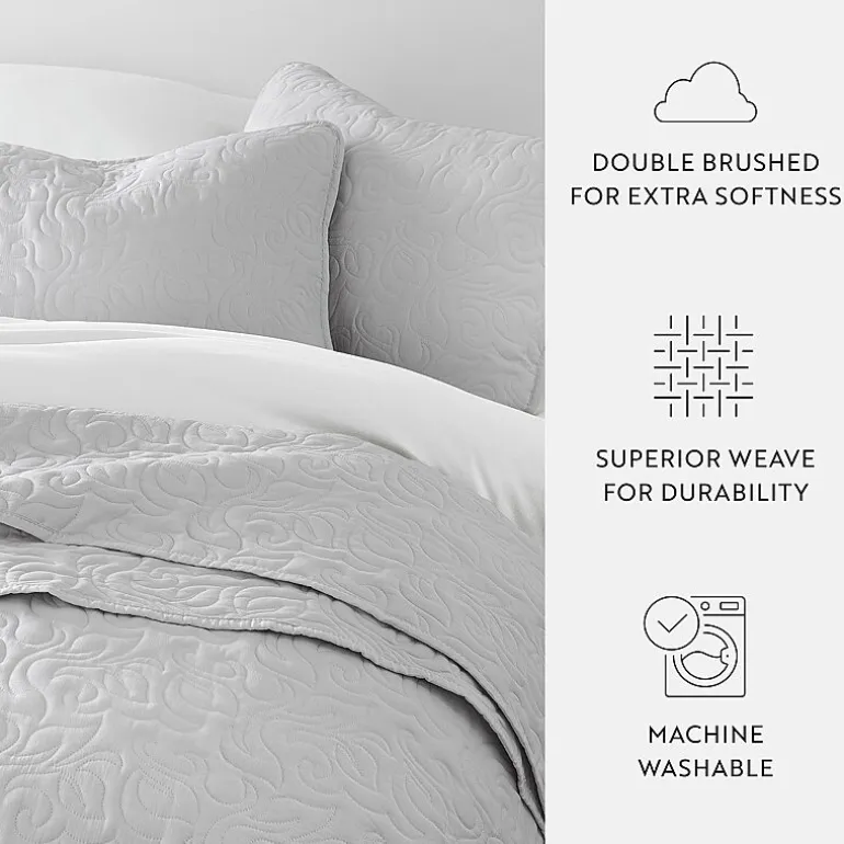 Casual Comfort Floral Stitch Quilt Set