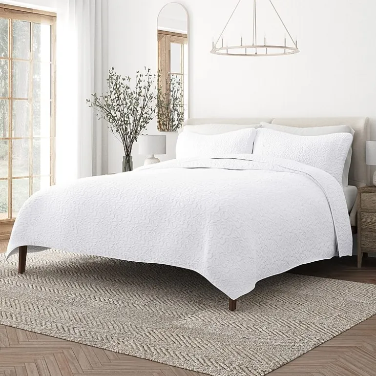 Casual Comfort Floral Stitch Quilt Set