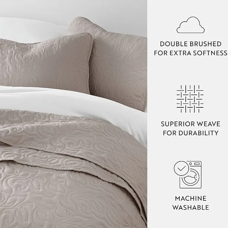 Casual Comfort Floral Stitch Quilt Set