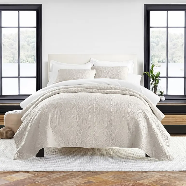 Casual Comfort Floral Stitch Quilt Set