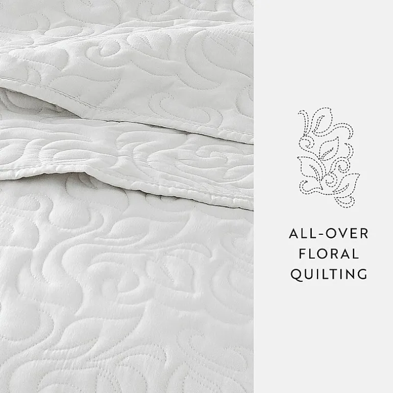 Casual Comfort Floral Stitch Quilt Set