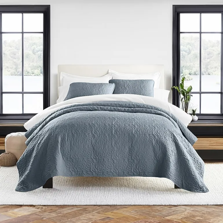 Casual Comfort Floral Stitch Quilt Set