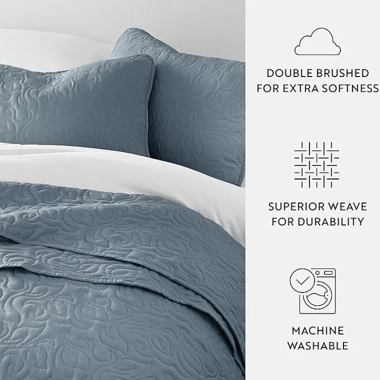 Casual Comfort Floral Stitch Quilt Set