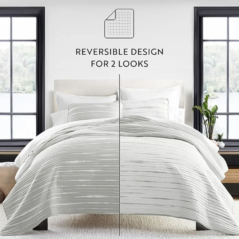 Casual Comfort Lines REVERSIBLE Quilt Set